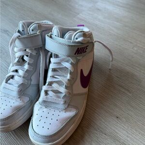 Nike Kids White and Purple Sneakers